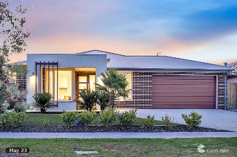 5 Newmarket Pde, Mickleham, VIC 3064