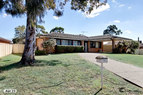 1 Cooradilla Pl, Bradbury, NSW 2560