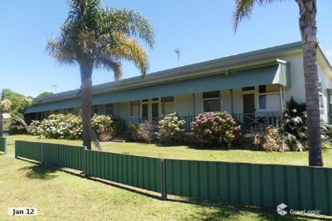 33 Iverison Rd, Sussex Inlet, NSW 2540