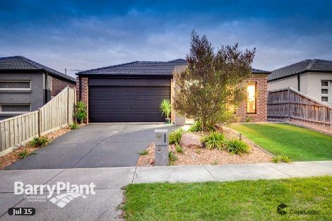 68 Sussex Ave, Cranbourne North, VIC 3977