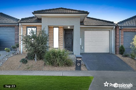 9 Esslemont Rd, Thornhill Park, VIC 3335