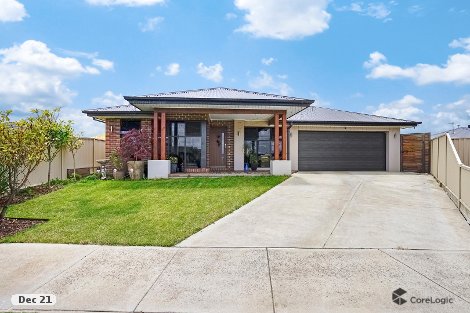 18 Davcol Dr, Sebastopol, VIC 3356