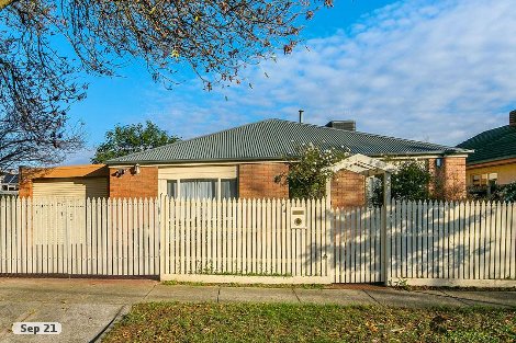 2/8 Walcha Ct, Chadstone, VIC 3148