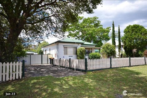 31 Tanang St, Bomaderry, NSW 2541