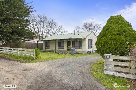 42 Main St, Gordon, VIC 3345