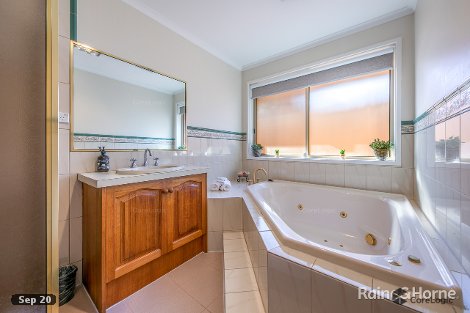 34 De Lisle Ave, Sunbury, VIC 3429