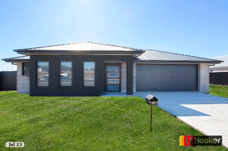 51 Peppercress Ct, Moore Creek, NSW 2340