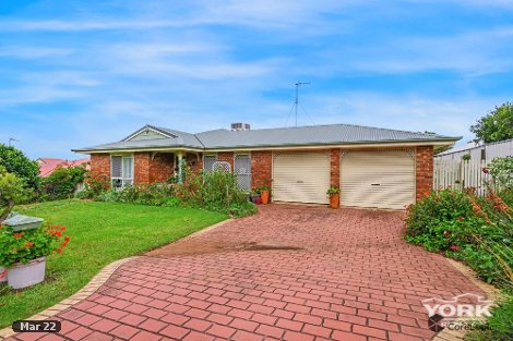 7 Dyson Dr, Darling Heights, QLD 4350