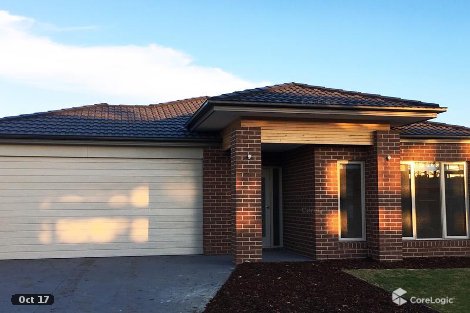 18 Pontiac Rd, Cranbourne East, VIC 3977