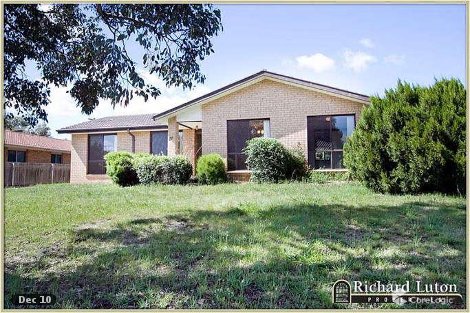 27 Benson Cres, Calwell, ACT 2905