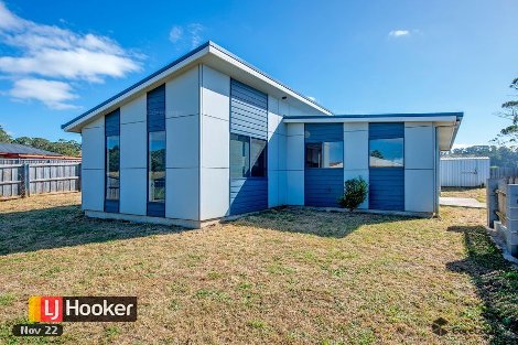 25 Oak Ave, Somerset, TAS 7322