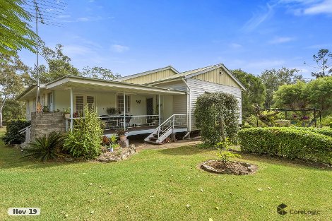 77 East St, Esk, QLD 4312