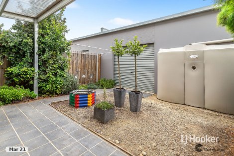 2/2 Crown St, Laverton, VIC 3028