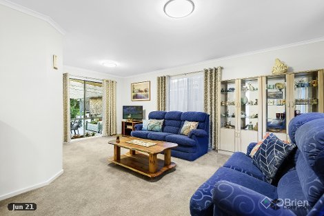 14 Pinto Cl, Endeavour Hills, VIC 3802