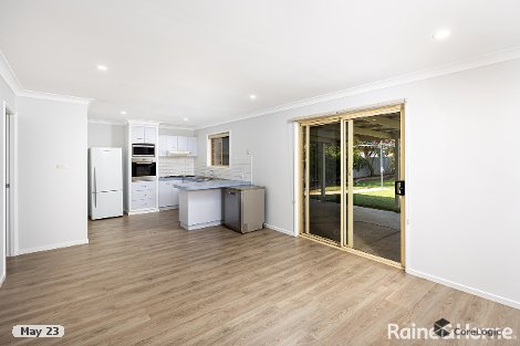 8 Bamarook Cres, Glenfield Park, NSW 2650