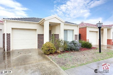 27/17 Crestmont Dr, Melton South, VIC 3338