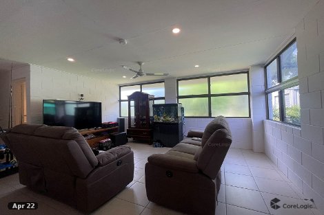 216 Balgal Beach Rd, Balgal Beach, QLD 4816