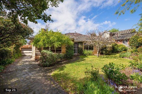 2 Hotham Ct, Mont Albert, VIC 3127