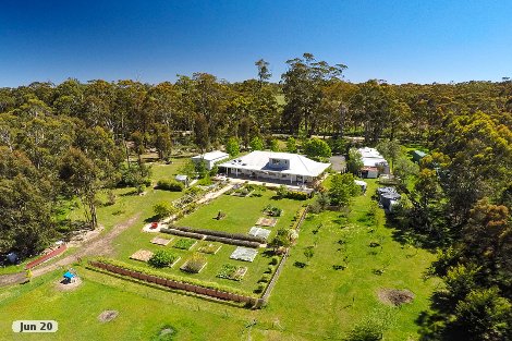 100 Paradise Valley Rd, Spring Hill, VIC 3444