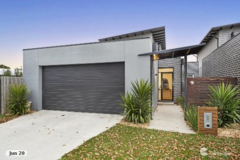 9 Collins St, Lake Wendouree, VIC 3350