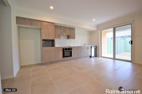 12a Moresby St, Nowra, NSW 2541