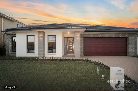 39 Regal Rd, Point Cook, VIC 3030
