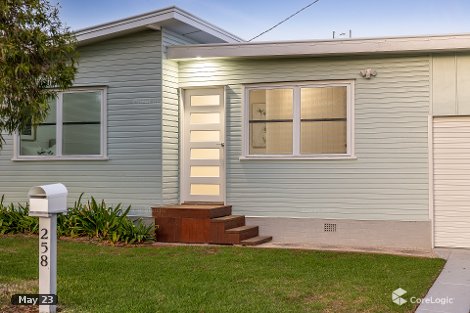 258 Tor St, Rockville, QLD 4350