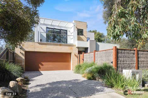 17 Rose Ave, Cowes, VIC 3922