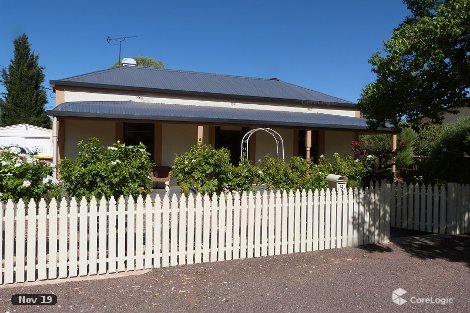 9 Seventh St, Quorn, SA 5433