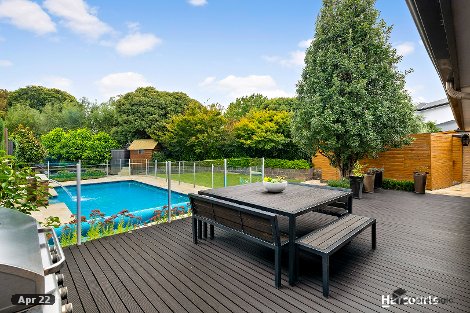 13 Valdoone Ct, Oak Park, VIC 3046