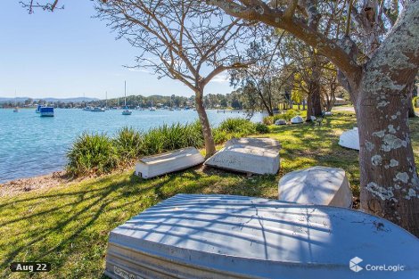 143 Bay Rd, Bolton Point, NSW 2283