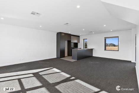 93/60 Kingsland Pde, Casey, ACT 2913