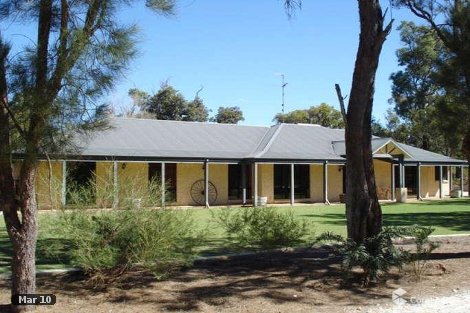 14 White Hill Rd, Bouvard, WA 6211