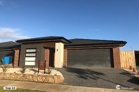 18 Knightsford Ave, Clyde, VIC 3978
