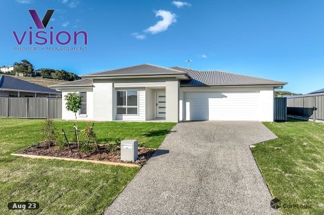 13 Rosemary Bvd, Nikenbah, QLD 4655