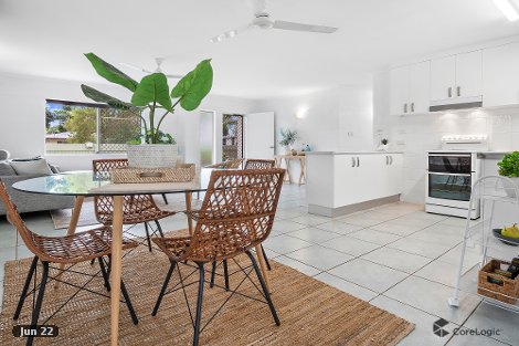 42 Oak St, Holloways Beach, QLD 4878