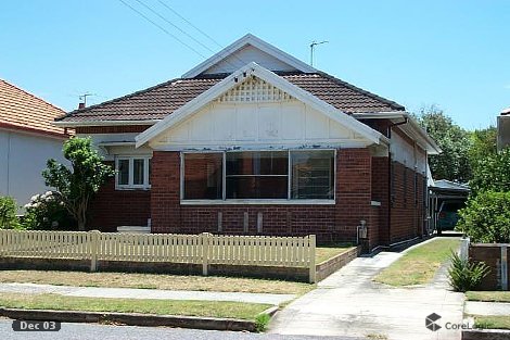 18 Everton St, Hamilton East, NSW 2303