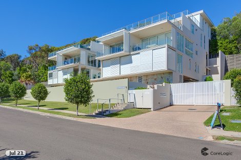 2/7 Oceanview Pde, Rainbow Beach, QLD 4581