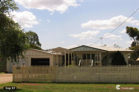 19 James St, Oakey, QLD 4401