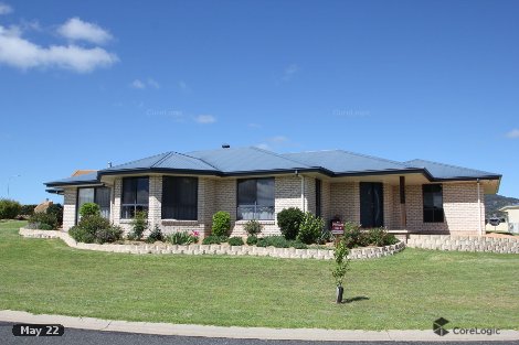 22 Parkes Dr, Tenterfield, NSW 2372