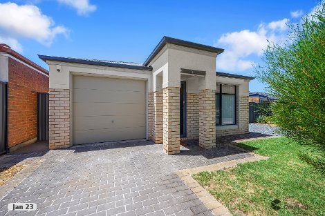 32 St Lawrence Ave, Andrews Farm, SA 5114