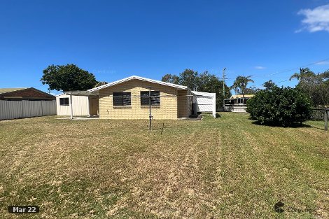 6 Moatah Dr, Beachmere, QLD 4510
