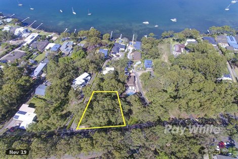 39 Coal Point Rd, Coal Point, NSW 2283