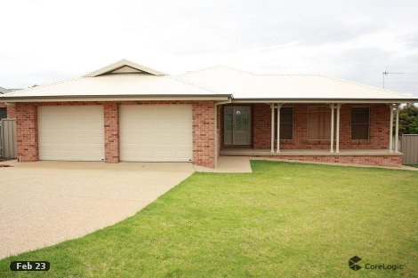 15 Dobell Pl, Lloyd, NSW 2650