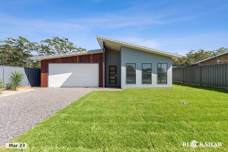 4 Azure Ave, Broulee, NSW 2537