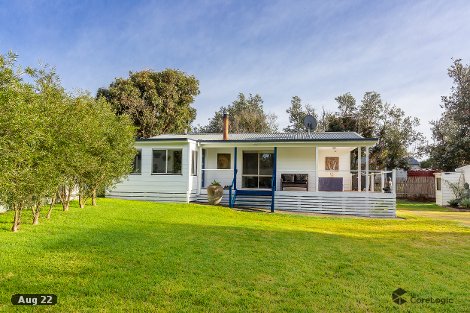 18 Macassar Cres, The Honeysuckles, VIC 3851