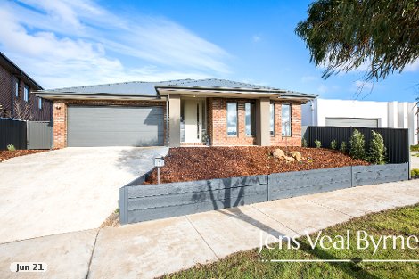 7 Daly Dr, Lucas, VIC 3350