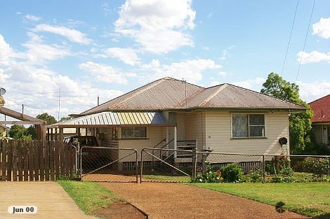 10 Kelly St, Harlaxton, QLD 4350