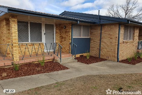 109-111 Warral Rd, West Tamworth, NSW 2340