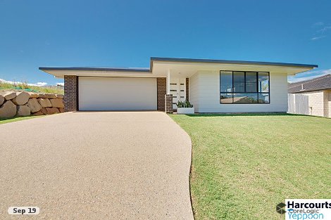 32 Waterview Dr, Lammermoor, QLD 4703